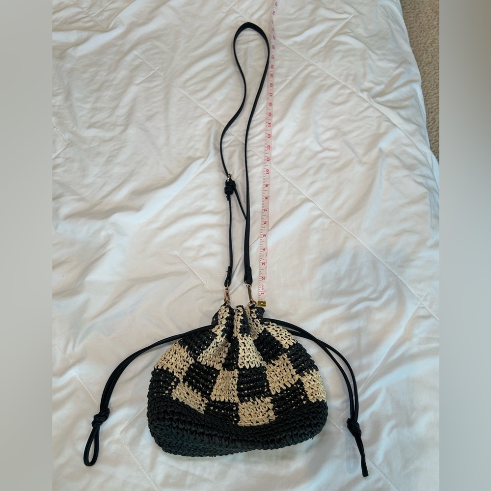 Universal Thread Black & Cream Crochet Drawstring Crossbody Bag